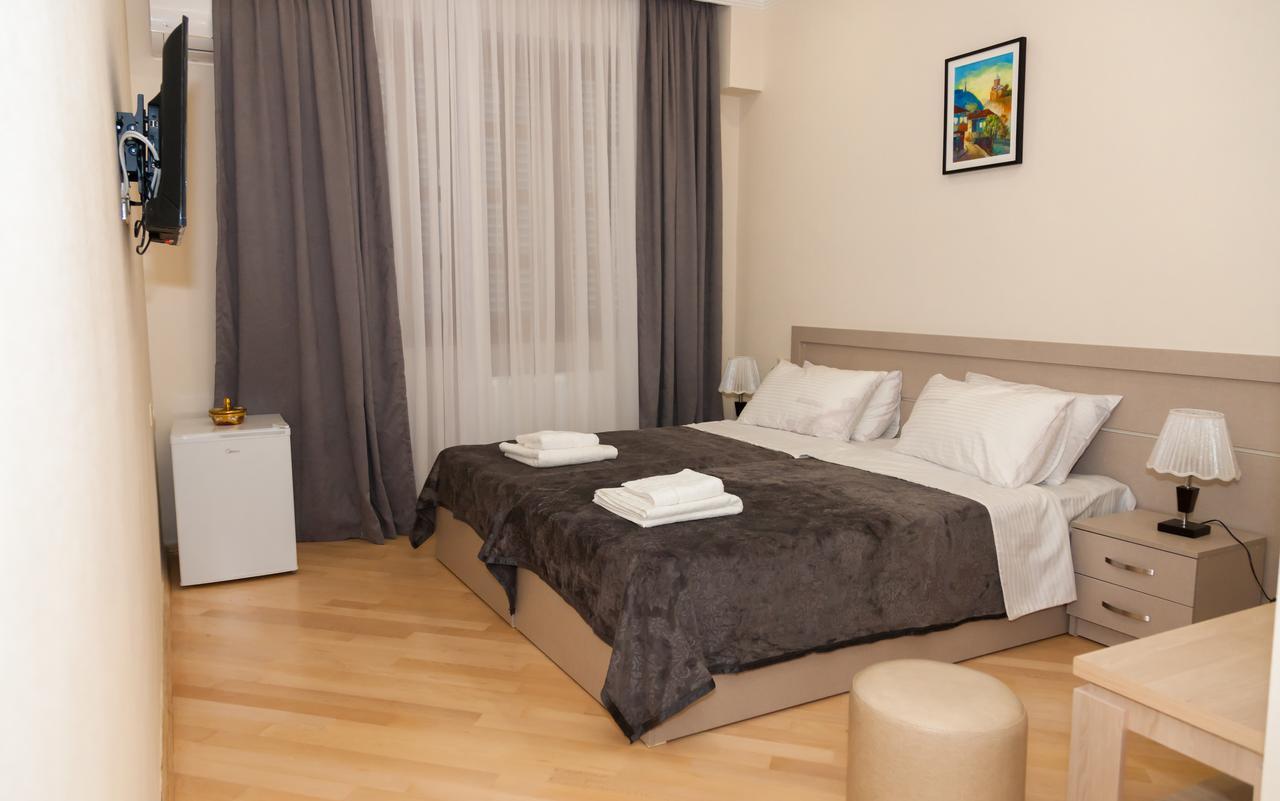 Holiday Rooms Тбилиси Экстерьер фото